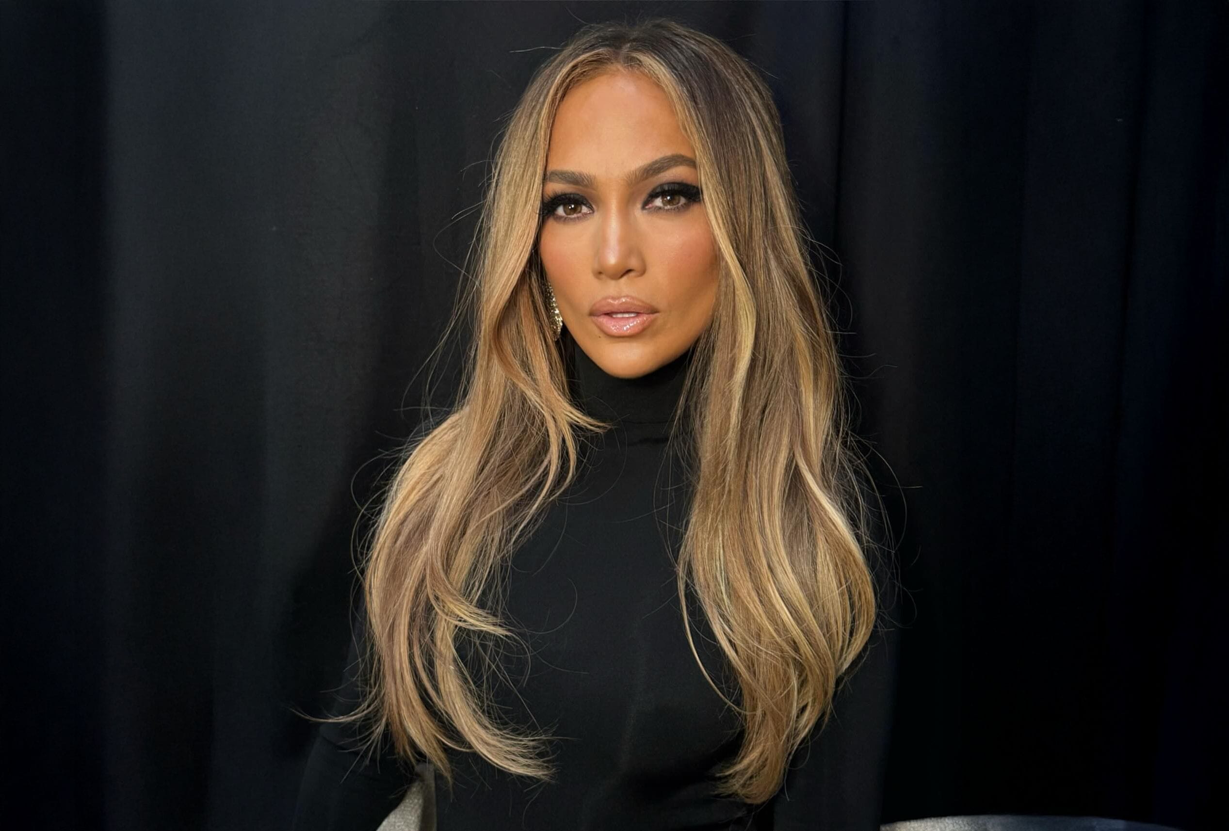 monochromatic blonde